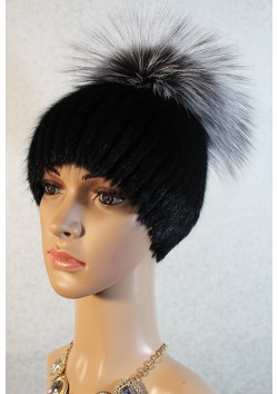 Меховая шапка "Фонарик" черная