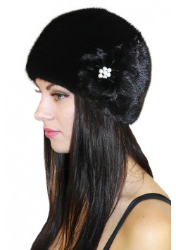 Меховая шапка "Хельга"