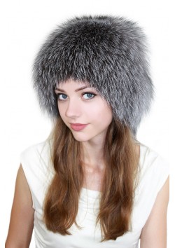 Шапка с хвостиком "Пинна"