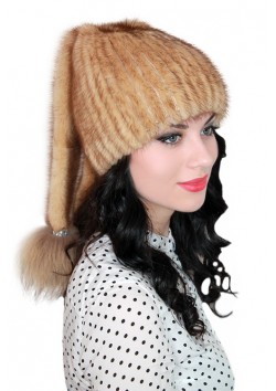 Шапка с хвостиками "Сенсация"