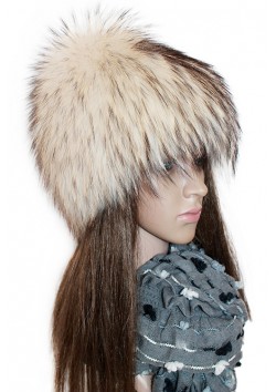 Шапка снопик "Енот"